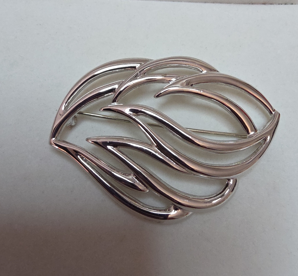Monet Rose Gold Wave Leaf Brooch